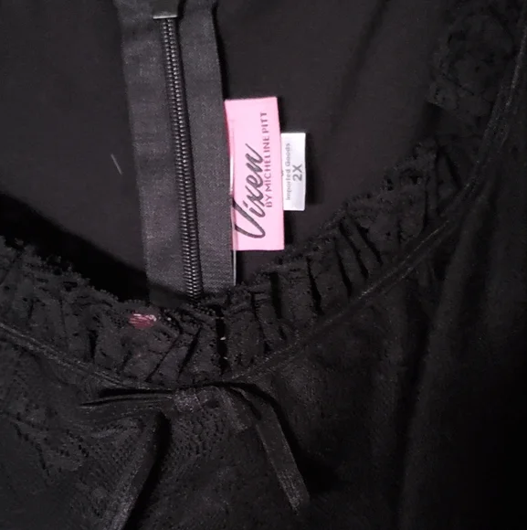 Vixen By Micheline Pitt - Decadence Wiggl Dress In Black Lace, Size 2x NWT - Picture 4 of 5